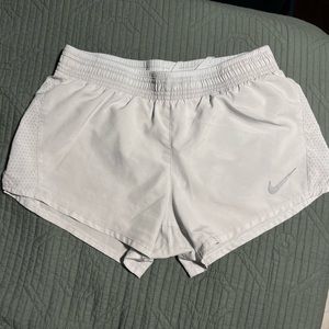 Nike women’s size small white shorts